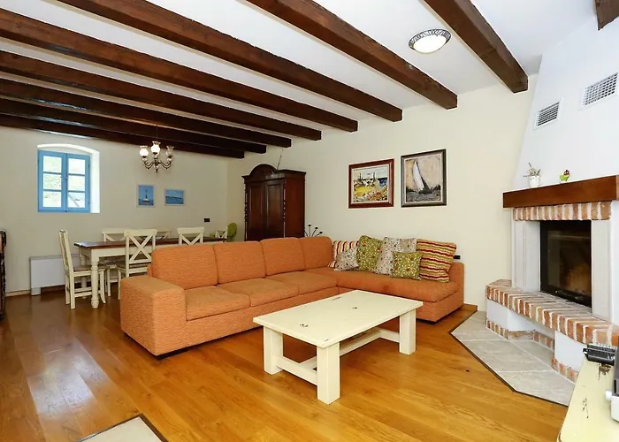 Ferienhaus Olive's Hug Poljana (Ugljan)