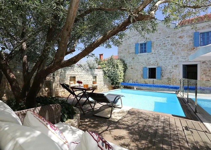 Ferienhaus Olive's Hug Poljana (Ugljan)