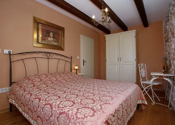 Olive's Hug Poljana (Ugljan)